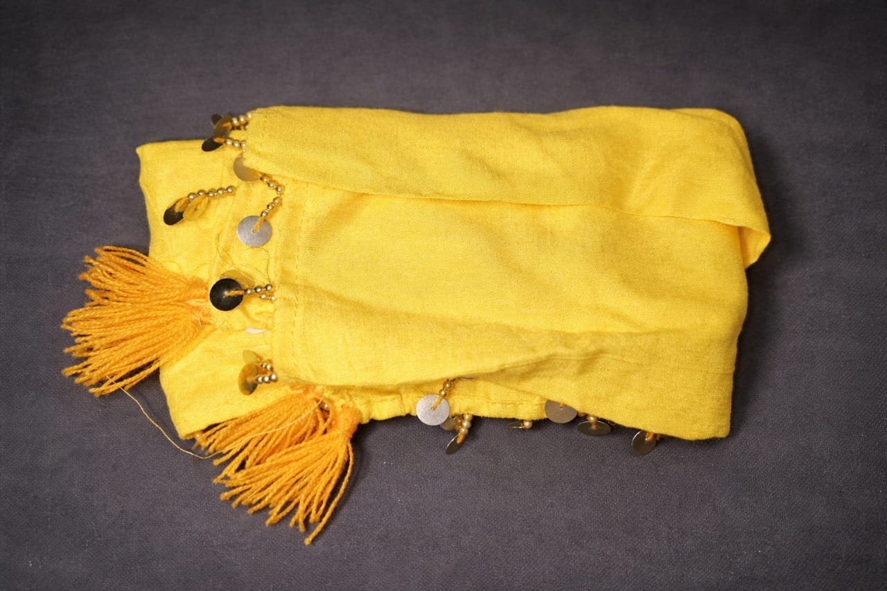 Traditional Moroccan Shawl with Golden Coins – Handcrafted Elegance